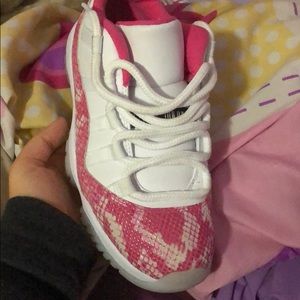 Women’s retro Jordan 11 snakeskin
